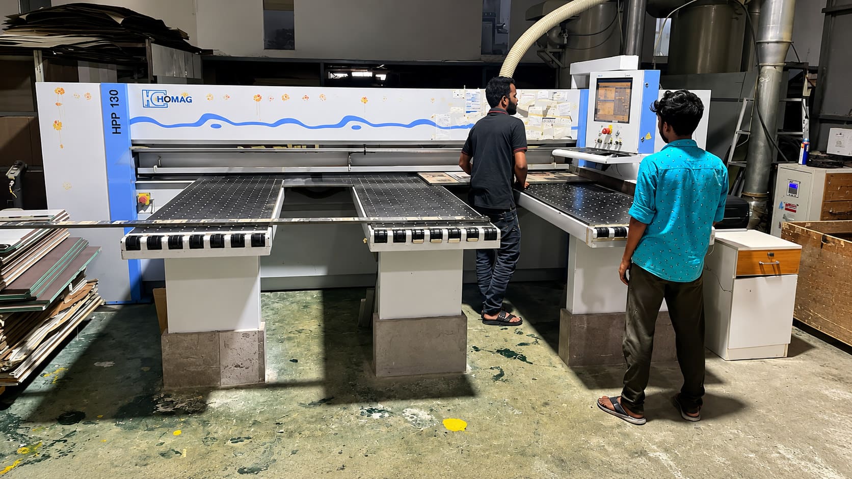 HOMAG HPP 130 beam saw cutting station